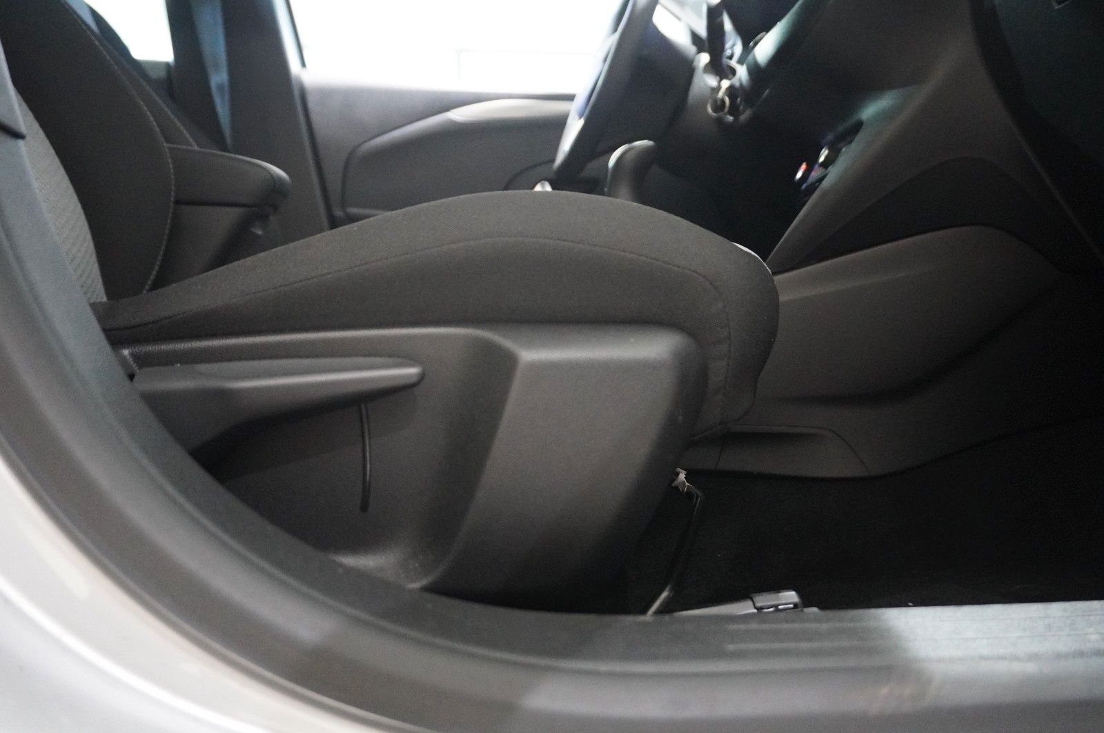 Fahrzeugabbildung Opel Corsa F 1.2 "FACELIFT" NAVI/LED/KAMERA/VIRT./SHZ