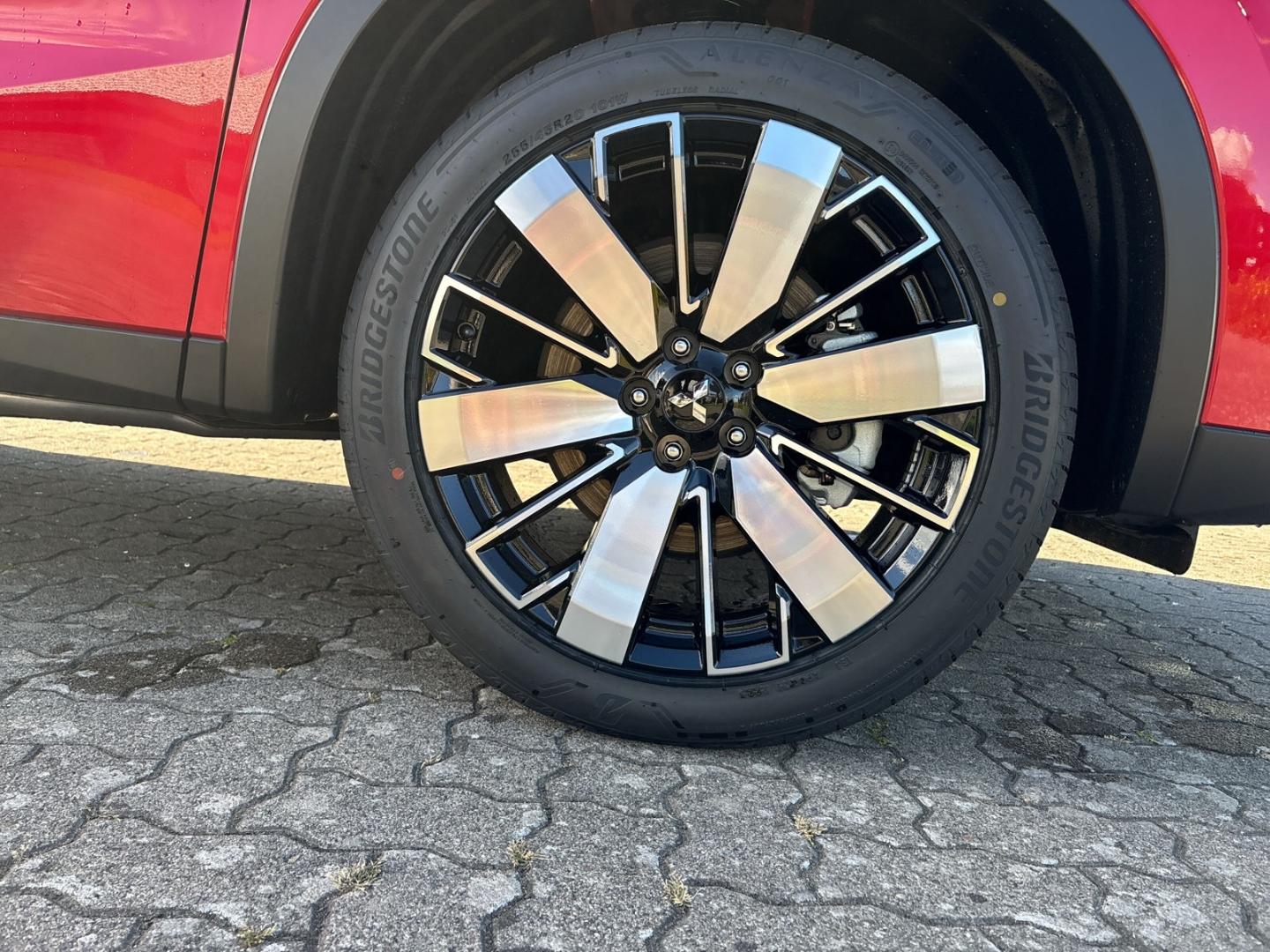Mitsubishi Outlander Plug-in Hybrid Intro Edition 2,4l Memo