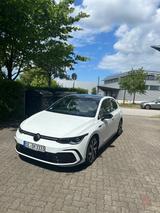 Volkswagen Golf 8 2.0 TDI DSG R-Line 
