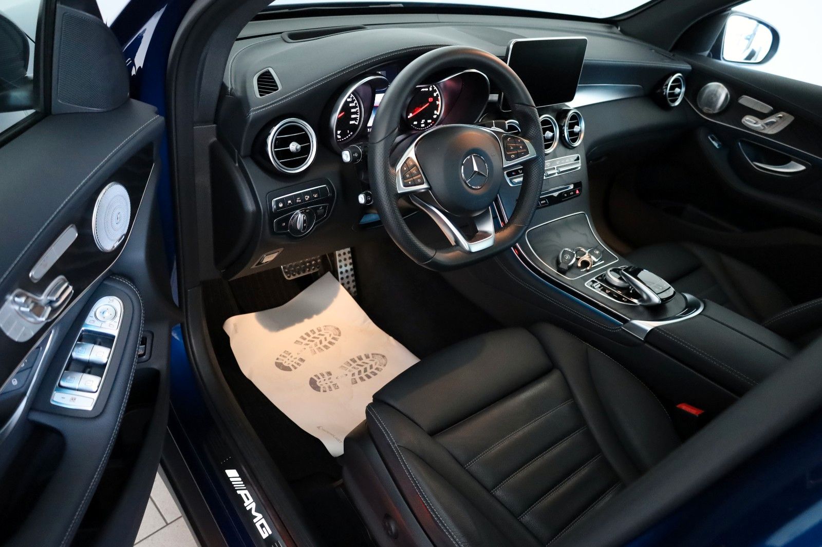 Fahrzeugabbildung Mercedes-Benz GLC 43 AMG 4M Leder,Navi,LED,Panorama,Burmester