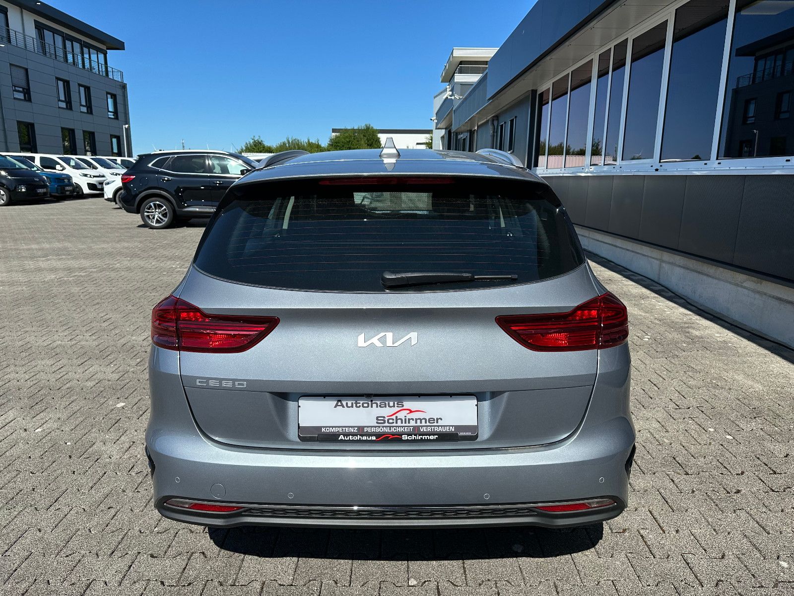 Fahrzeugabbildung Kia Ceed Sportswagon 1.5T 140PS DCT7 VISION KOMF+