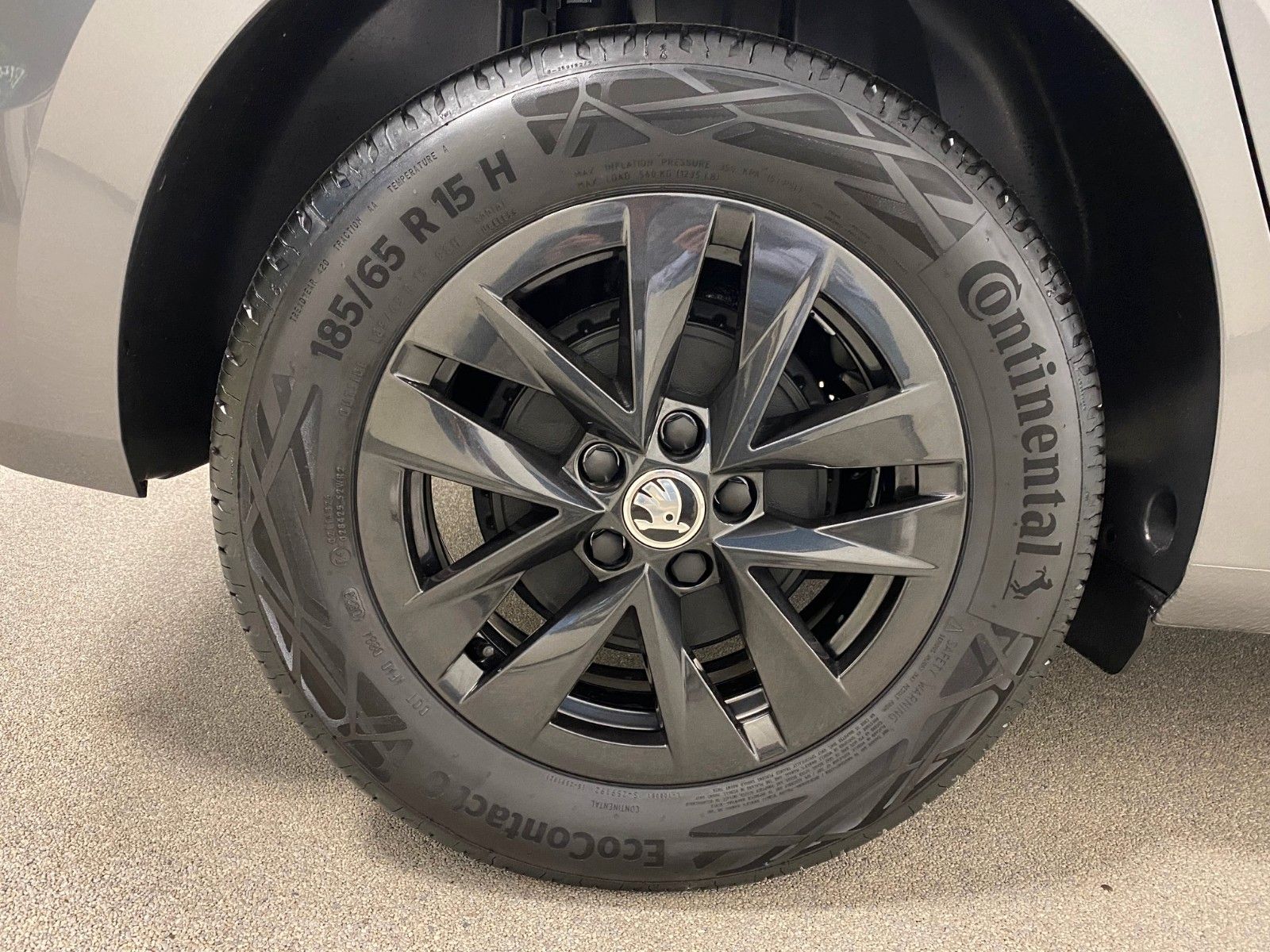 Fahrzeugabbildung SKODA Fabia 1.0 TSI STYLE+5 JAHRE GARANTIE bis 100tKM+