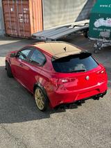 Alfa Romeo Giulietta Giulietta 1.4 Turbo mit 350 - Alfa Romeo Giulietta von privat