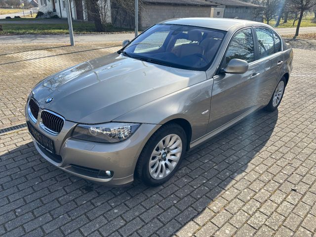 BMW 325i xDrive Navi Xenon Alu Leder AHK schwenkbar