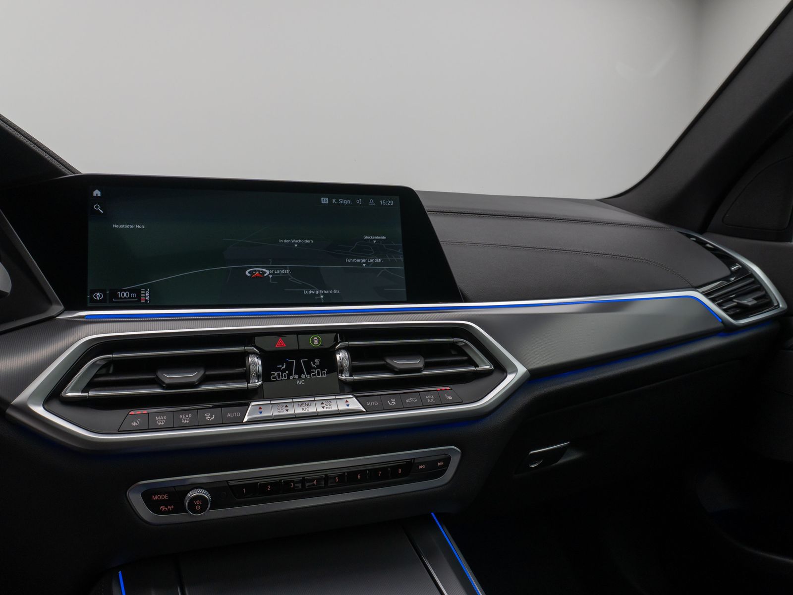 Fahrzeugabbildung BMW X5 xD30d M Sport 360°Panorama Laser HUD DAB HiFi