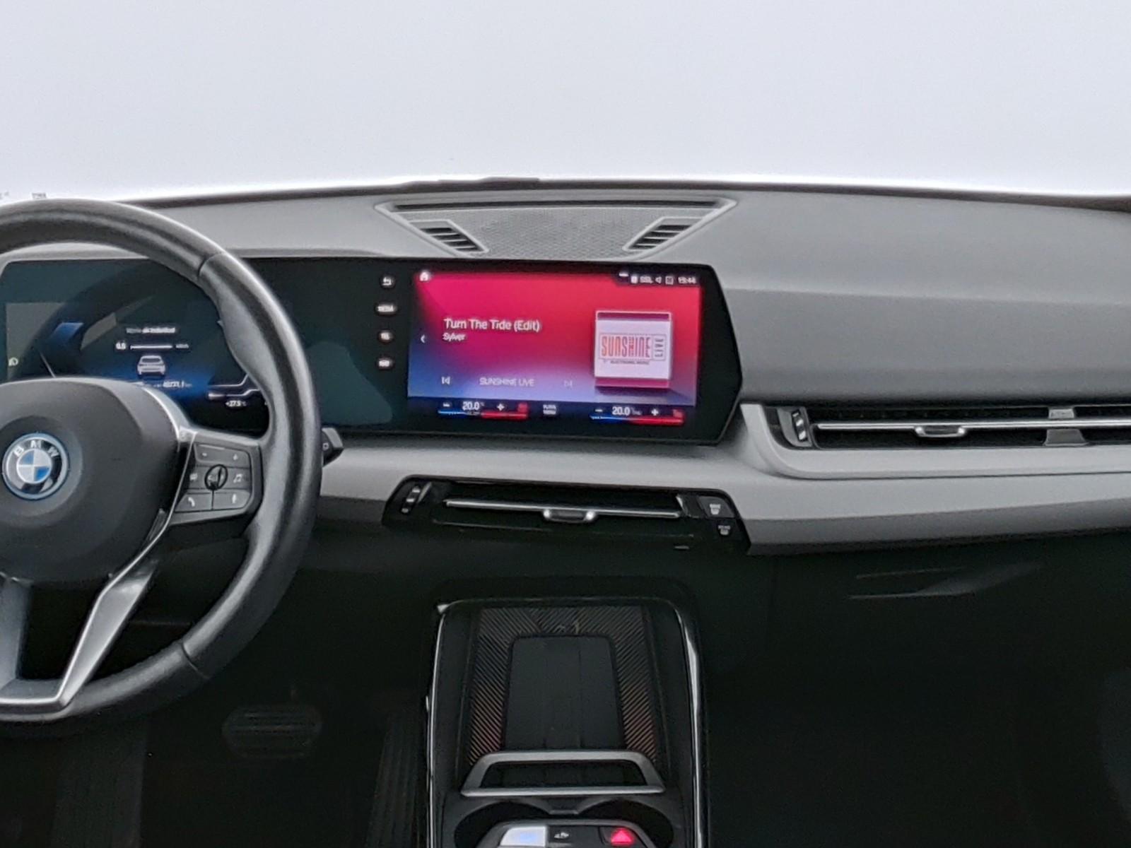 BMW iX1 xDrive30 Navi PDC Siitz&Lenkrhzg., миниатюра 11