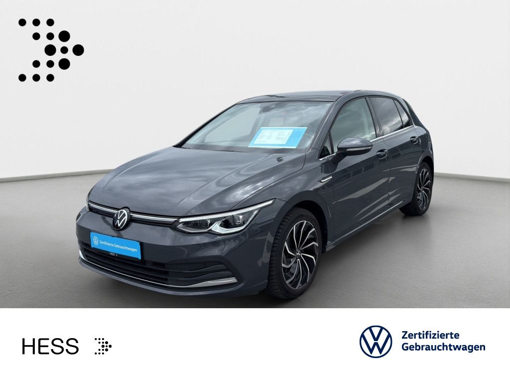 Volkswagen Golf VIII 1.5 eTSI DSG STYLE*IQ.LIGHT*PANO*KAMER