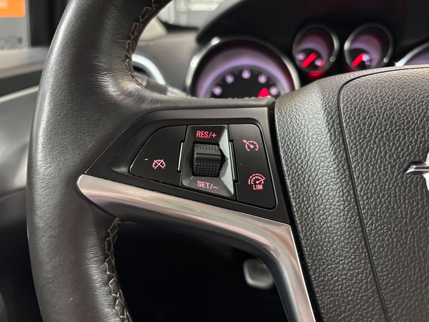 Fahrzeugabbildung Opel Mokka Edition#Xenon#Klima#Tempomat#PDC