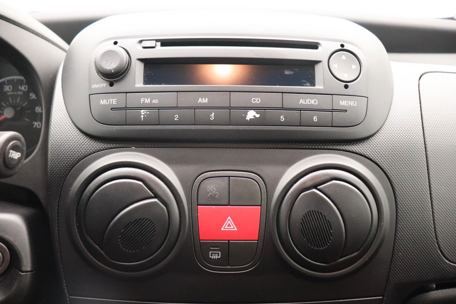 Fahrzeugabbildung Fiat Fiorino SX 1.2 Kombi SHZ AHK KLIMA PDC