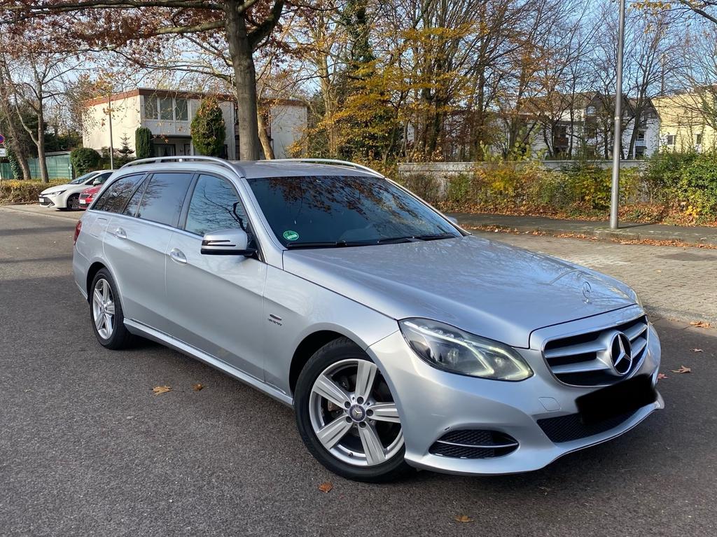 Mercedes-Benz E 220