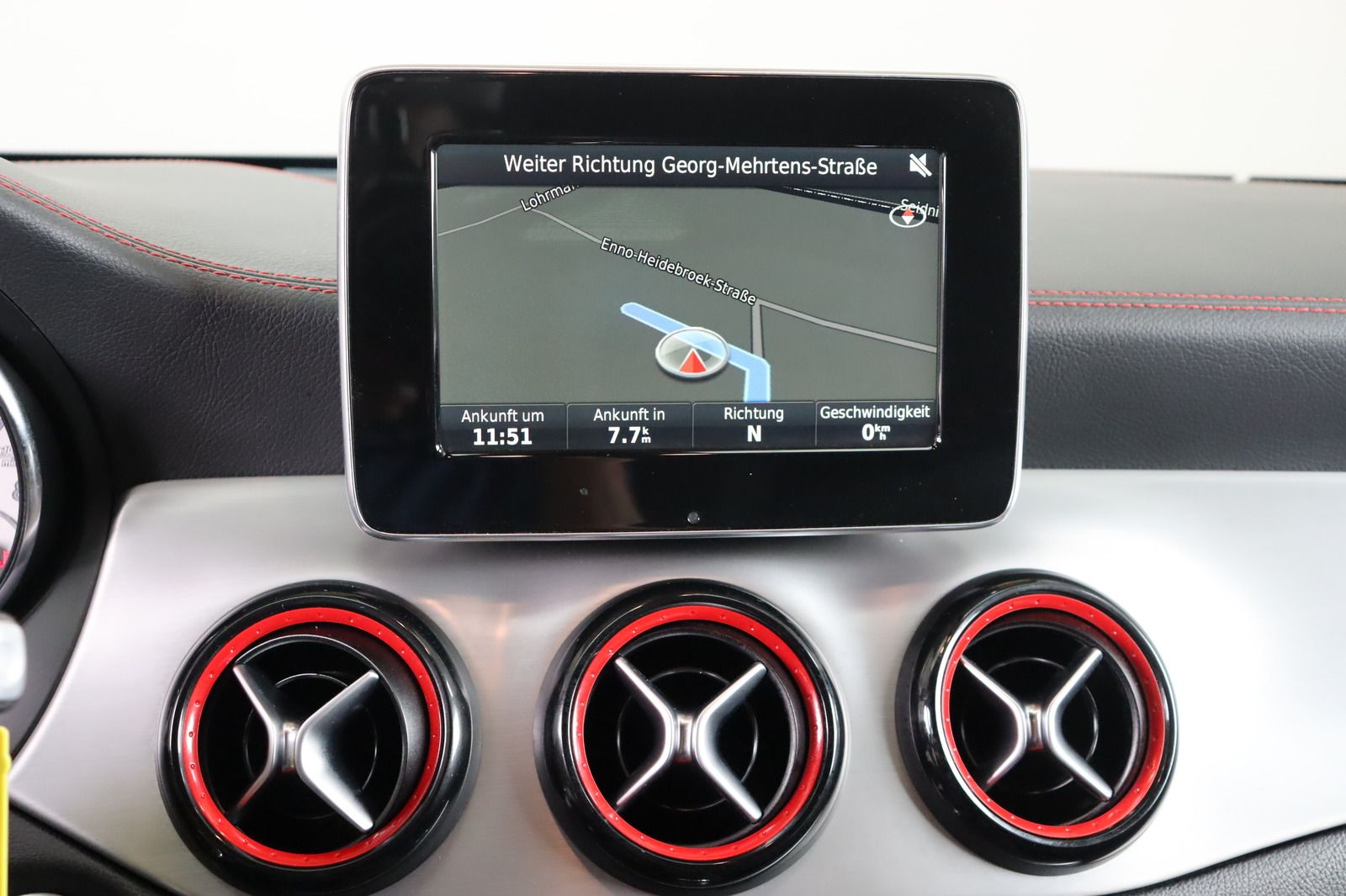 Fahrzeugabbildung Mercedes-Benz CLA 250 Shooting Brake Sport 4Matic