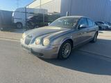 Jaguar S-Type 2.7 V6 Diesel Classic - silberne Jaguar S-Type