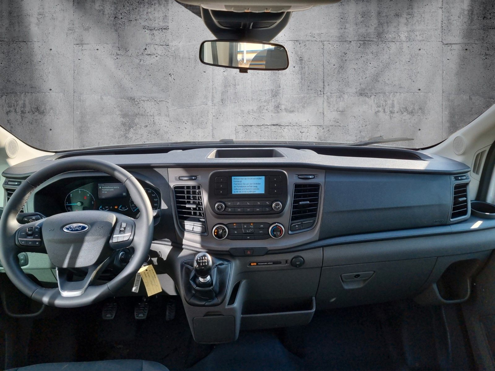 Fahrzeugabbildung Ford Transit Pritsche 350 L3 Doppelkabine Trend