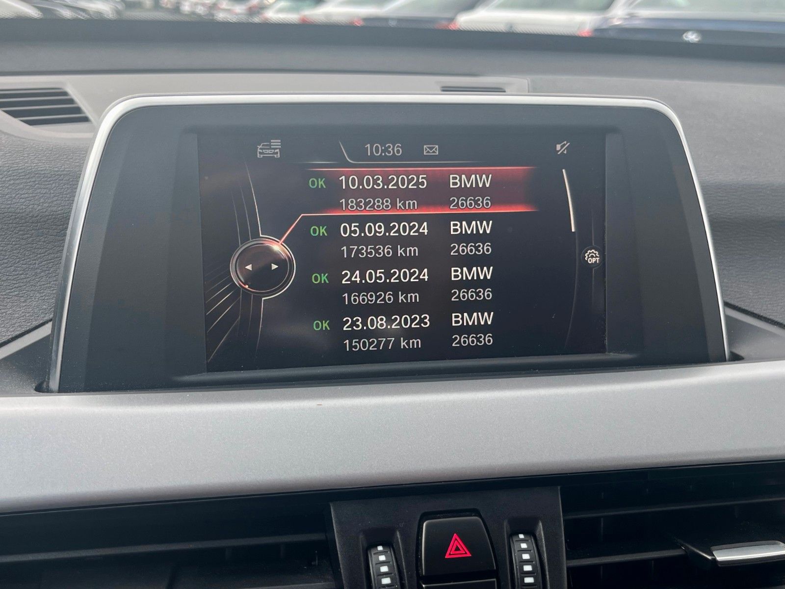 Fahrzeugabbildung BMW X1 sDrive18d Advantage Navi Tempomat SPORTSITZE