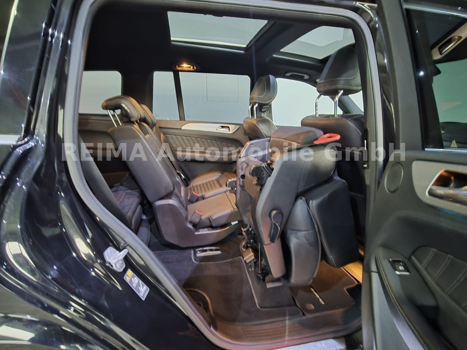 Fahrzeugabbildung Mercedes-Benz GLS 350 d 4Matic, 7 Sitzer, 360°, Pano