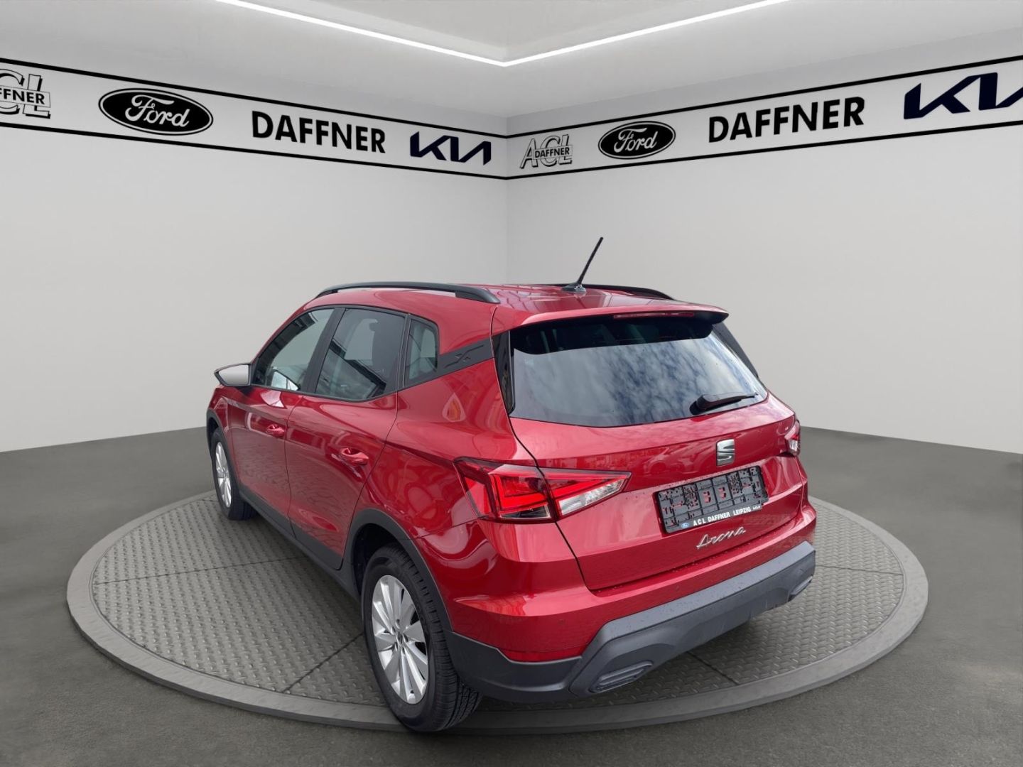 Fahrzeugabbildung SEAT Arona Style Navi Tempomat Allwetter LED PDC