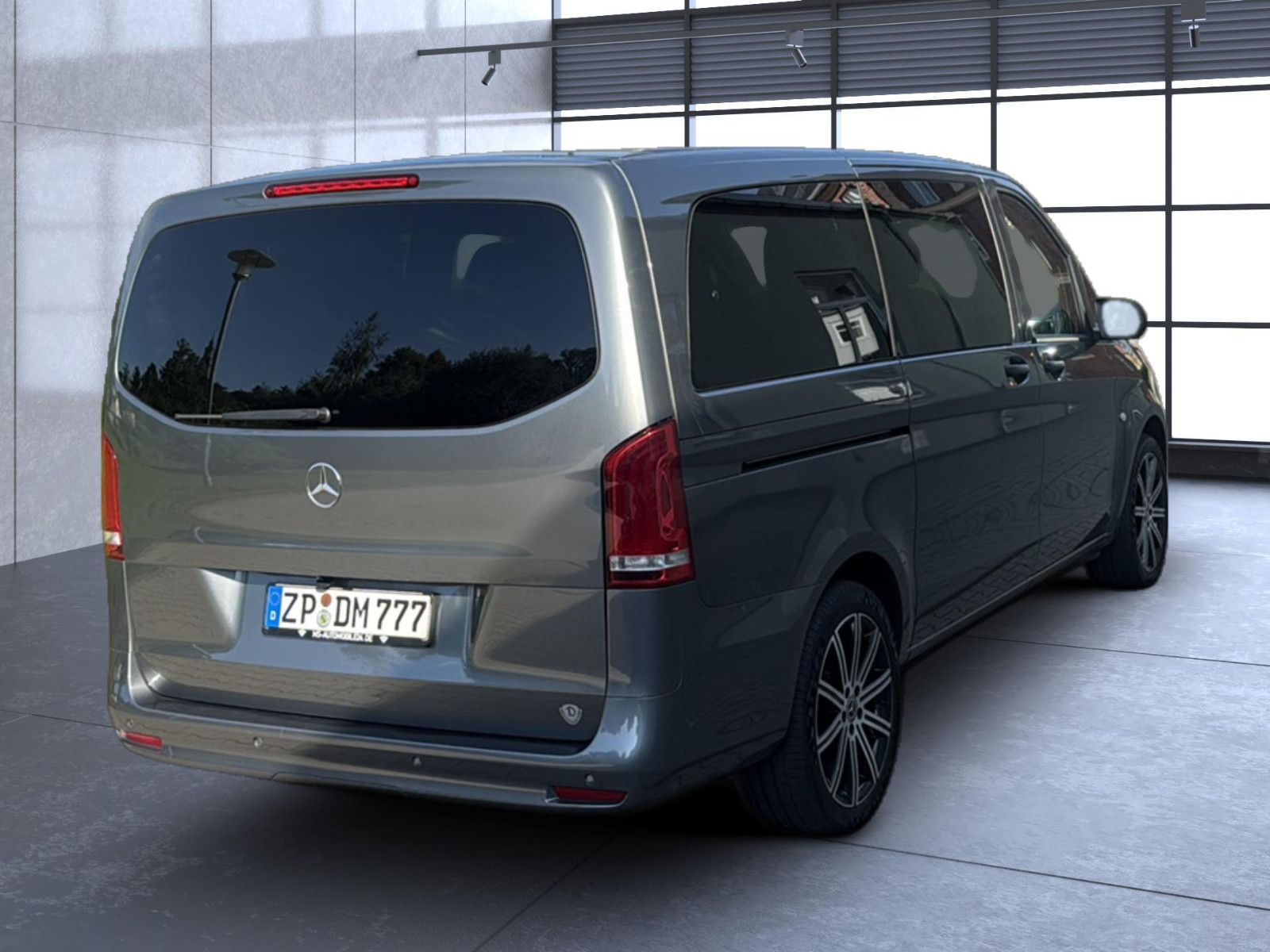 Fahrzeugabbildung Mercedes-Benz Vito Tourer  CDI 4x4 lang Select