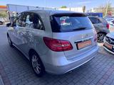 Mercedes-Benz B 180 BlueEfficiency*Tempomat*PDC* - Mercedes-Benz B 180: Blueefficiency