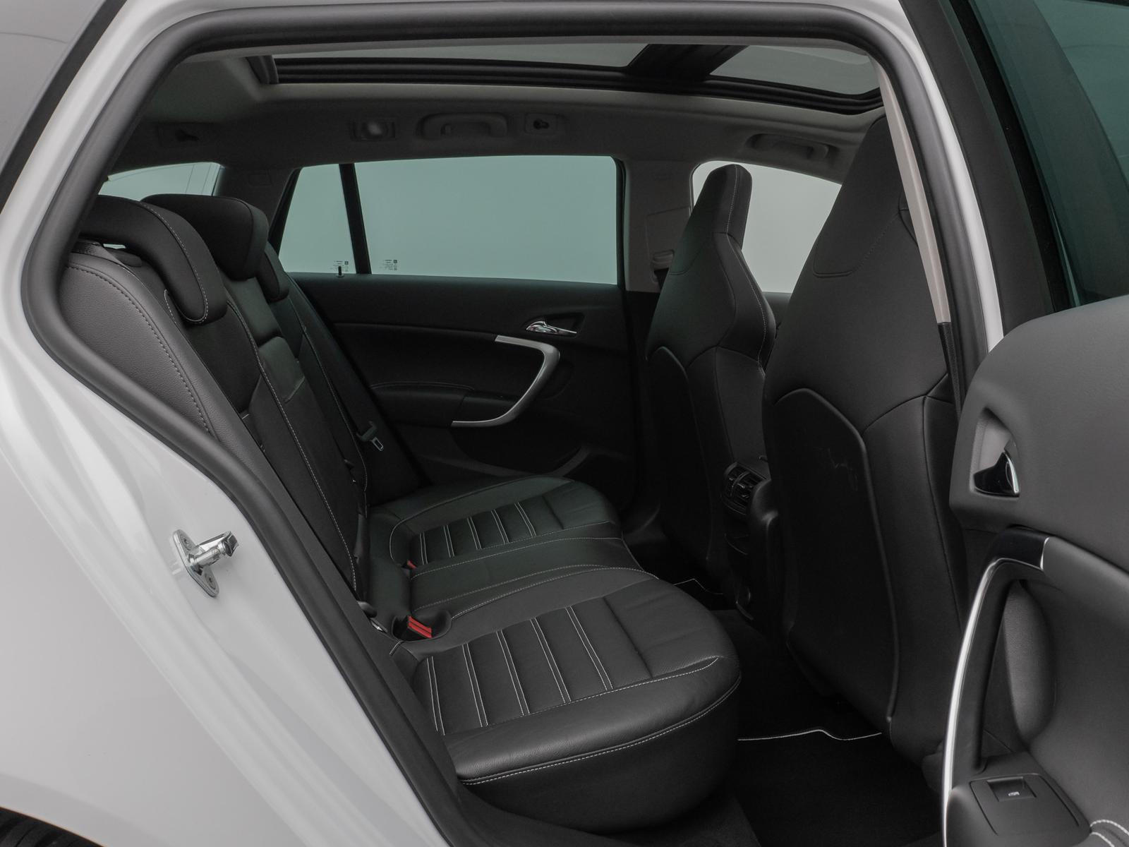 OPEL INSIGNIA OPC 2.8 V6 TURBO 325ch 4X4 - TOIT PANORAMIQUE - SIÈGES RECARO CUIR CHAUFFANTS - INFINITY - SUSPENSION FLEXRIDE