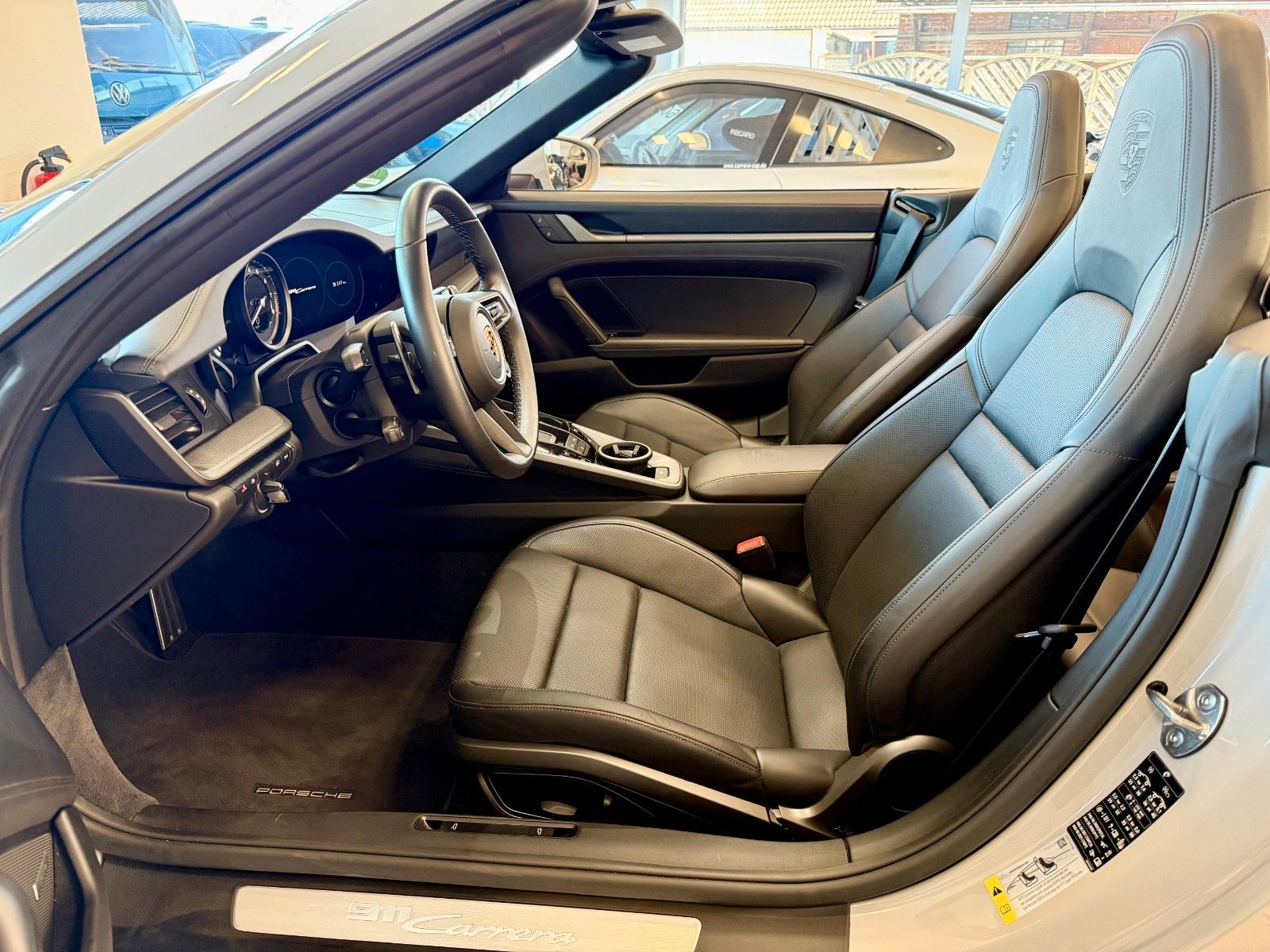 Fahrzeugabbildung Porsche 911 992 Carrera Cabrio SportDesign / Sportabgas