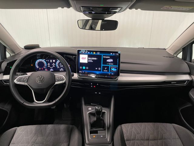 Golf VIII Life 1.5 TSI RFK LED ACC PDC
