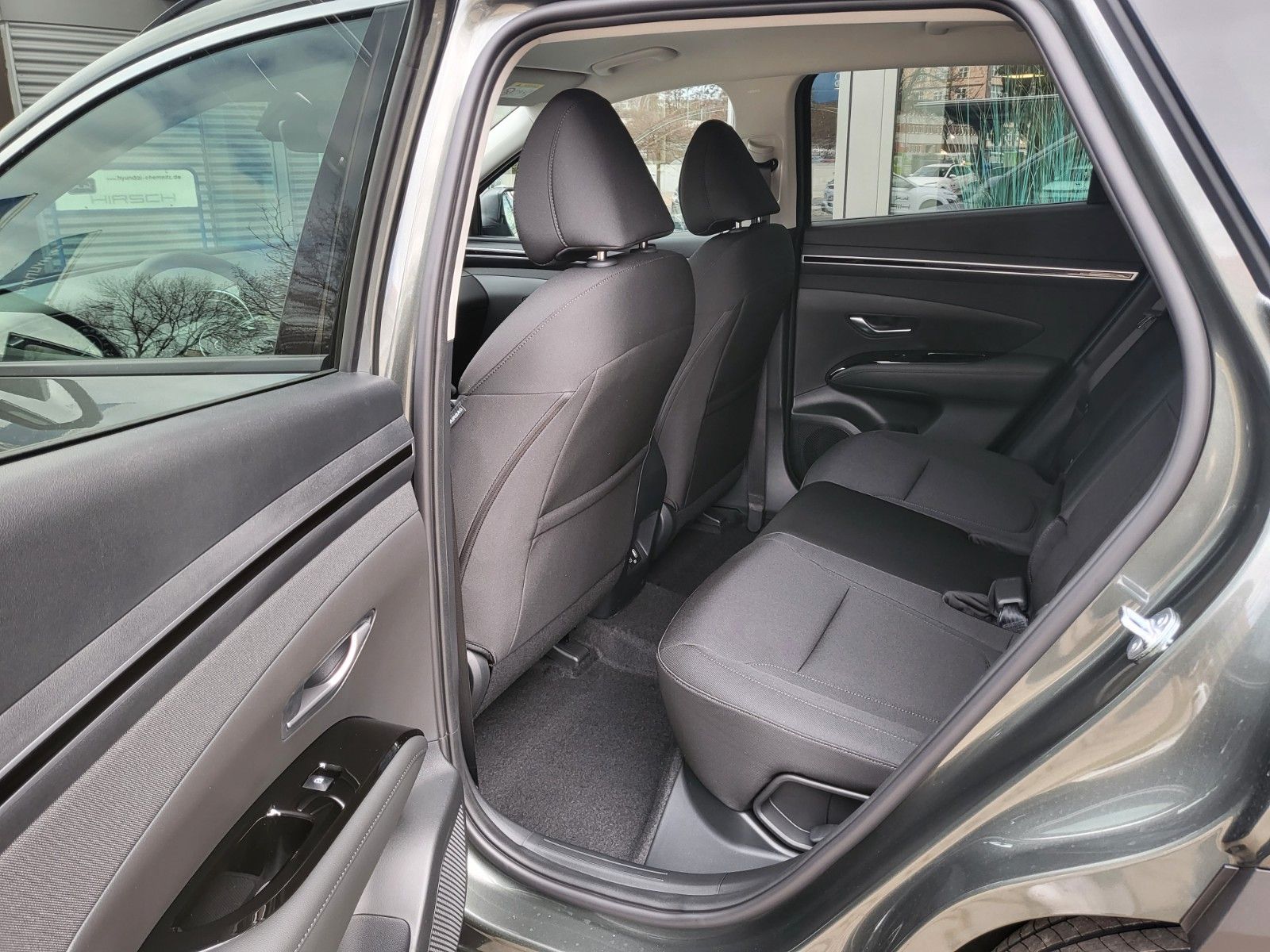 Fahrzeugabbildung Hyundai TUCSON 1.6 T-GDI PHEV 4WD TREND ASSI KRELL el.He