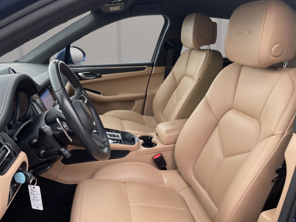 Image of Porsche Macan