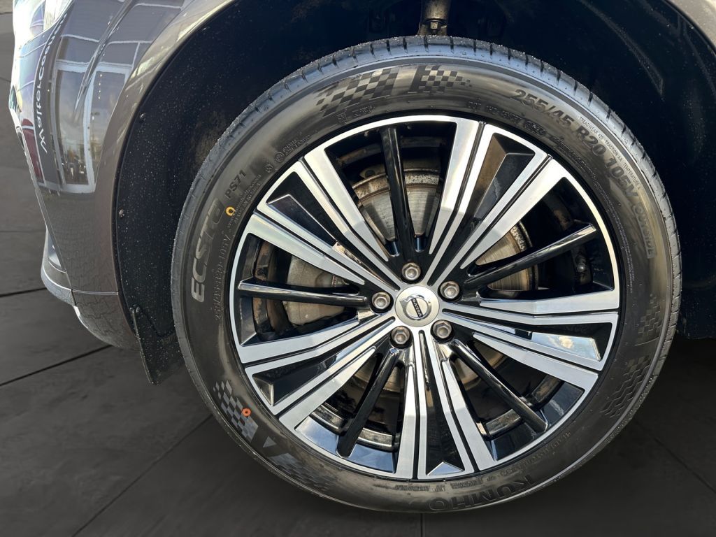 VOLVO XC60 B4 D Plus Bright,Fahreras.,Nappa,AHK,STHZ. VOLVO XC60 B4 D Plus Bright,Fahreras.,Nappa,AHK,STHZ.