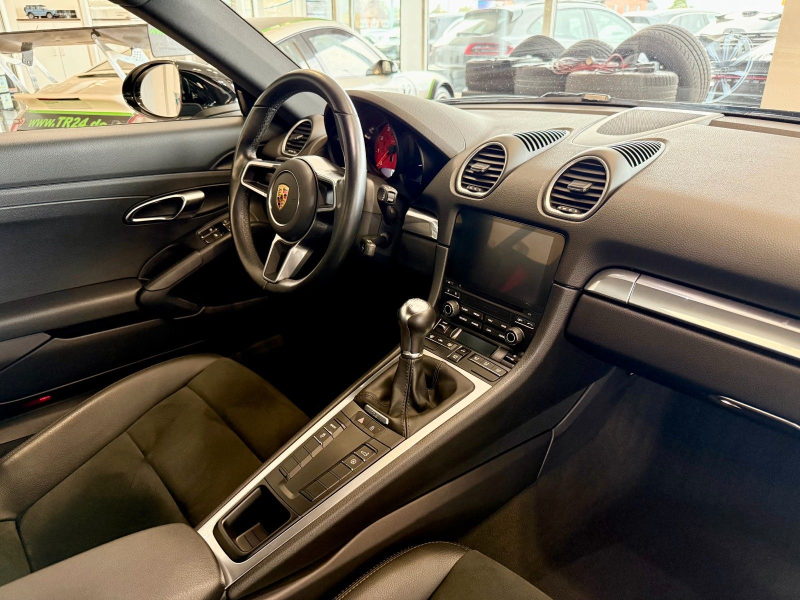 Fahrzeugabbildung Porsche 718 Cayman 6-Gang, Xenon, 20Zoll, 1.Hand