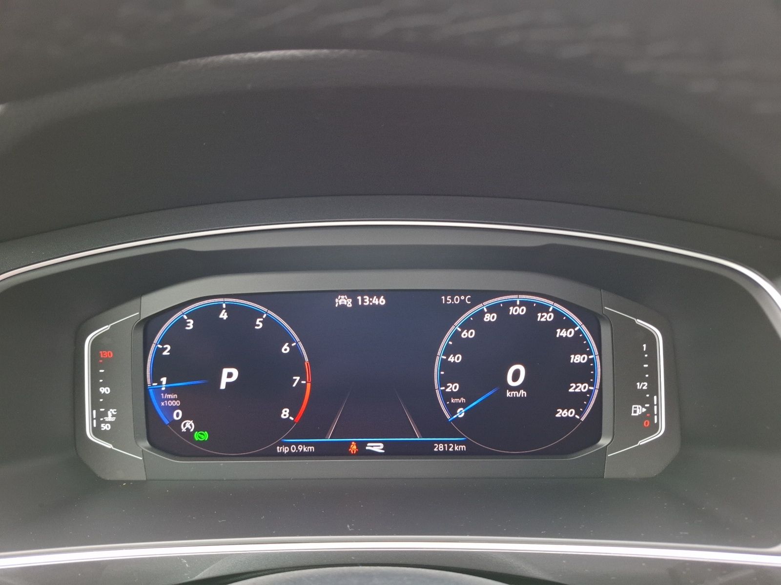 Fahrzeugabbildung Volkswagen Tiguan R-Line TSI DSG LED ACC SH LRHzg 19" AID P