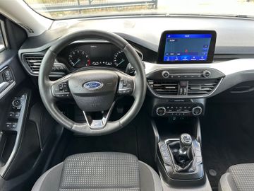 Ford Focus - 11