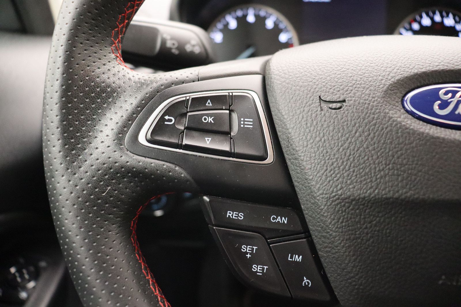 Fahrzeugabbildung Ford EcoSport 1.0 ST-Line