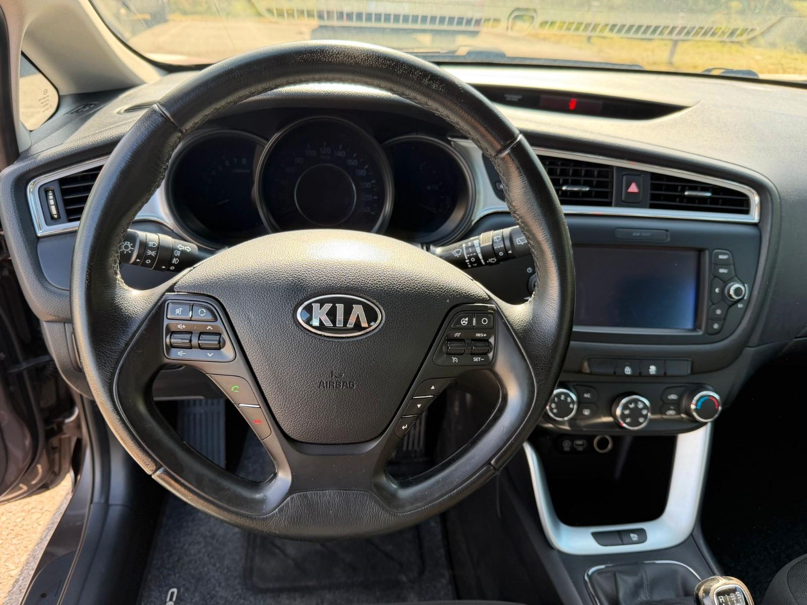 Kia Ceed Sportswagon Attract*R-Kamera*Navi*PDC*