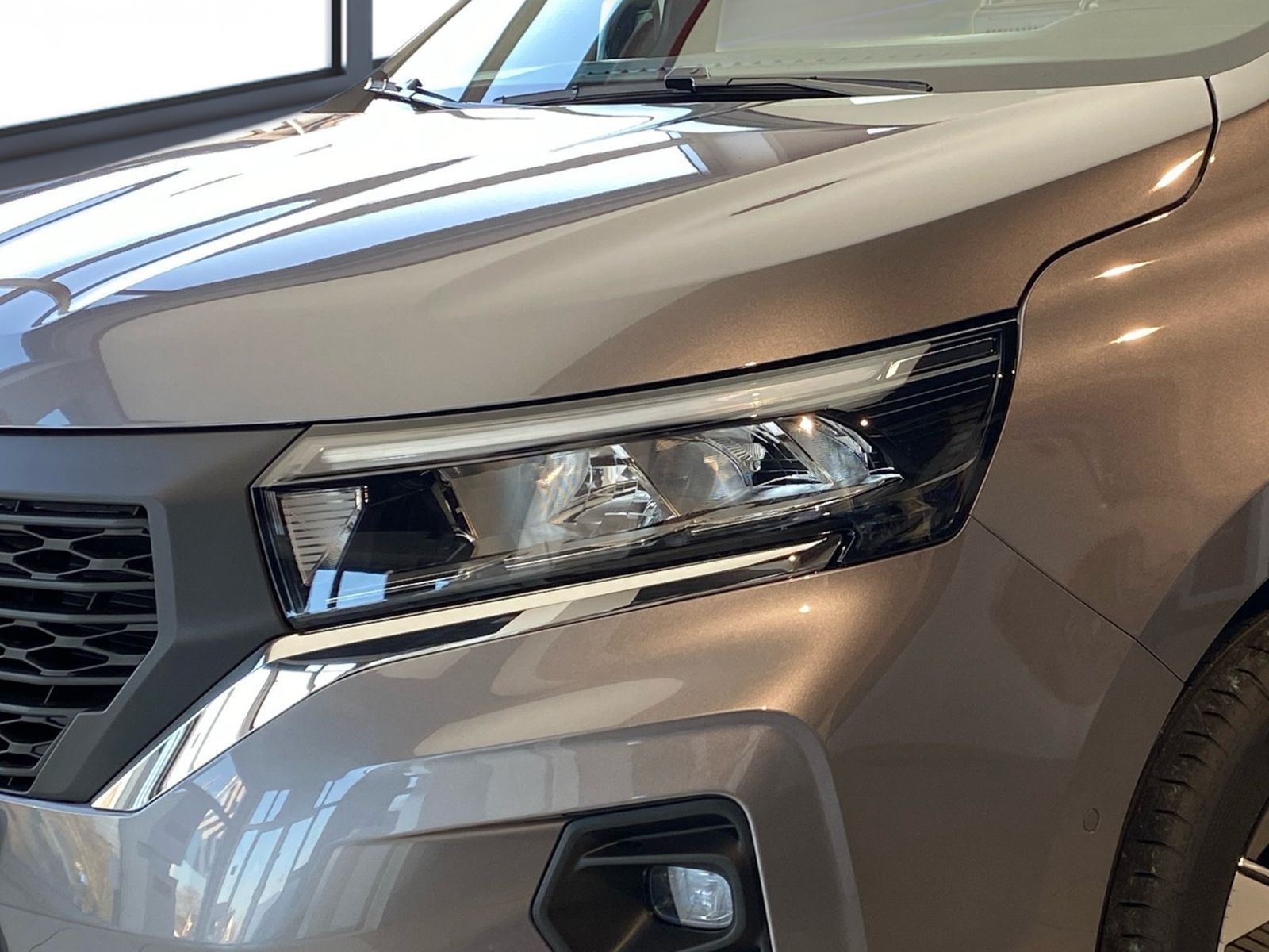 Fahrzeugabbildung Nissan Townstar Kombi L1 Automatik Tekna *NAVI*360°-KAM