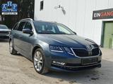 Skoda Octavia 1.4 TSI Style AUT NAVI KLIMAAUT PDC LED - Skoda: Unfallwagen