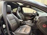 Mercedes-Benz CLA 250 AMG *Panoramadak* Harman/Kardon / Xenon - Mercedes-Benz CLA 250: Limousine