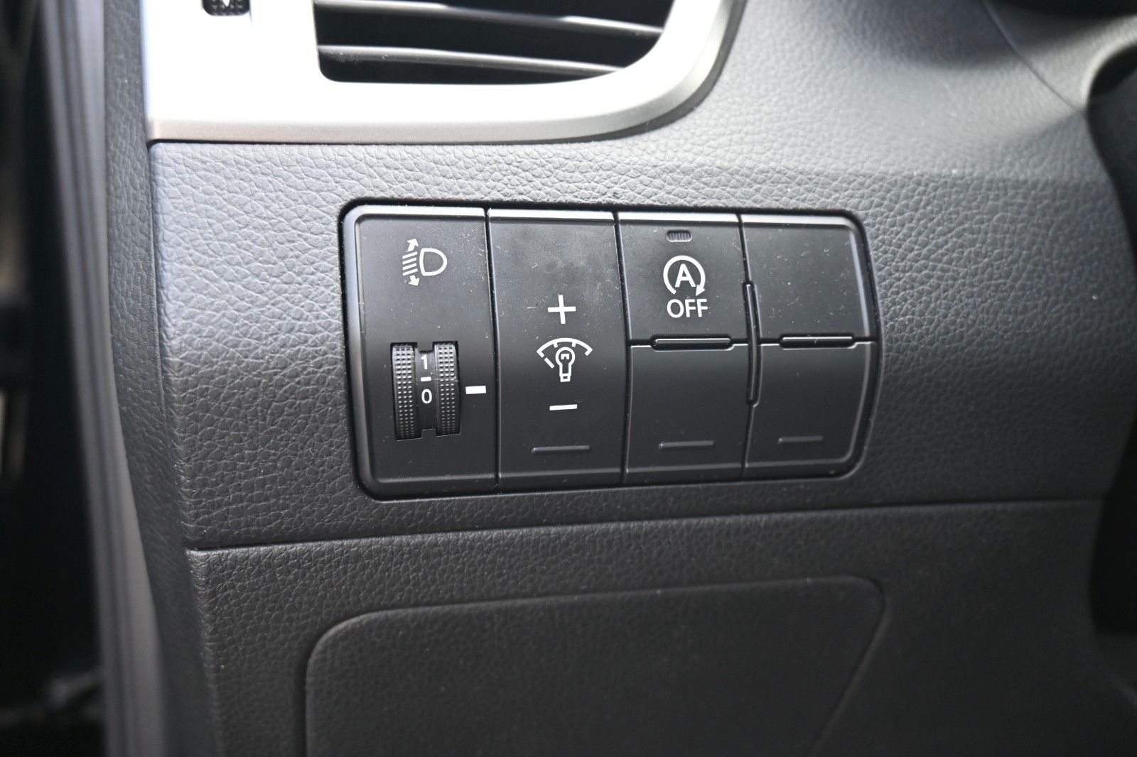 Fahrzeugabbildung Hyundai i30 CW (GDH) 1.6 CRDi DPF, Trend blue*Mietkauf