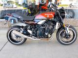 Kawasaki Z900RS - KAWASAKI 9 R
