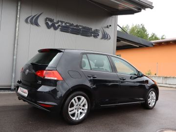 Volkswagen Golf - 6