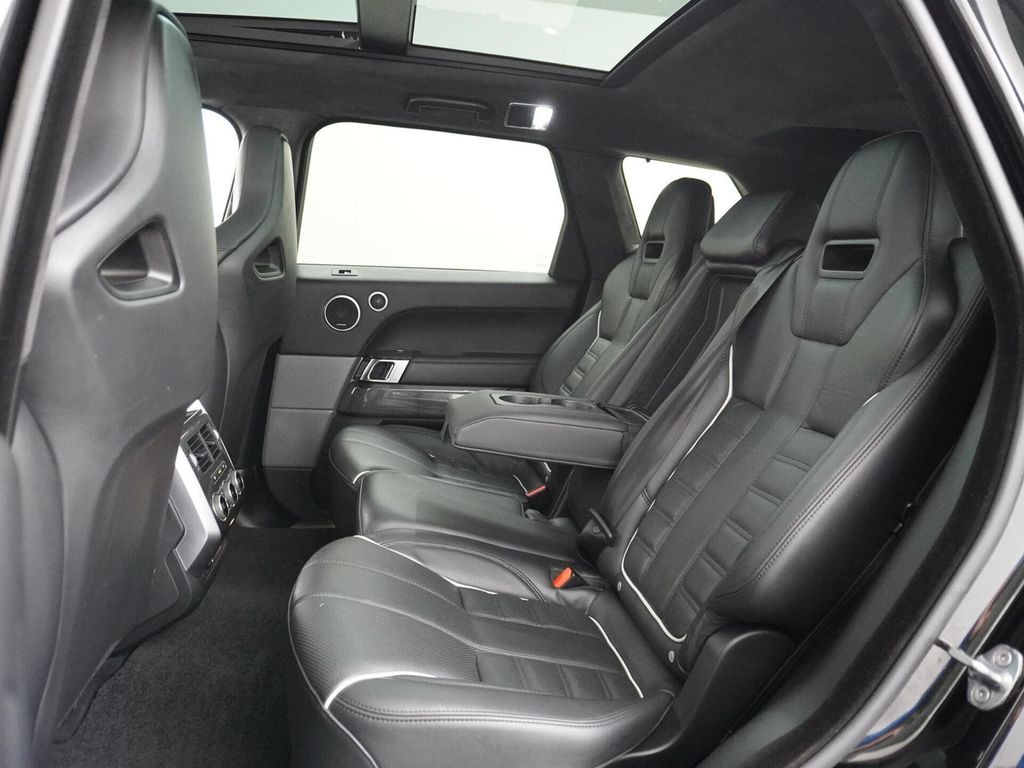 Land Rover Range Rover Sport 5.0 V8 Supercharged SVR