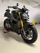 Ducati Streetfighter V4S