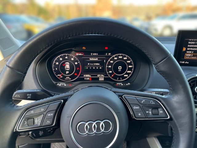 Q2 35 TFSI sport S tronic LED Navi Sitzheizung