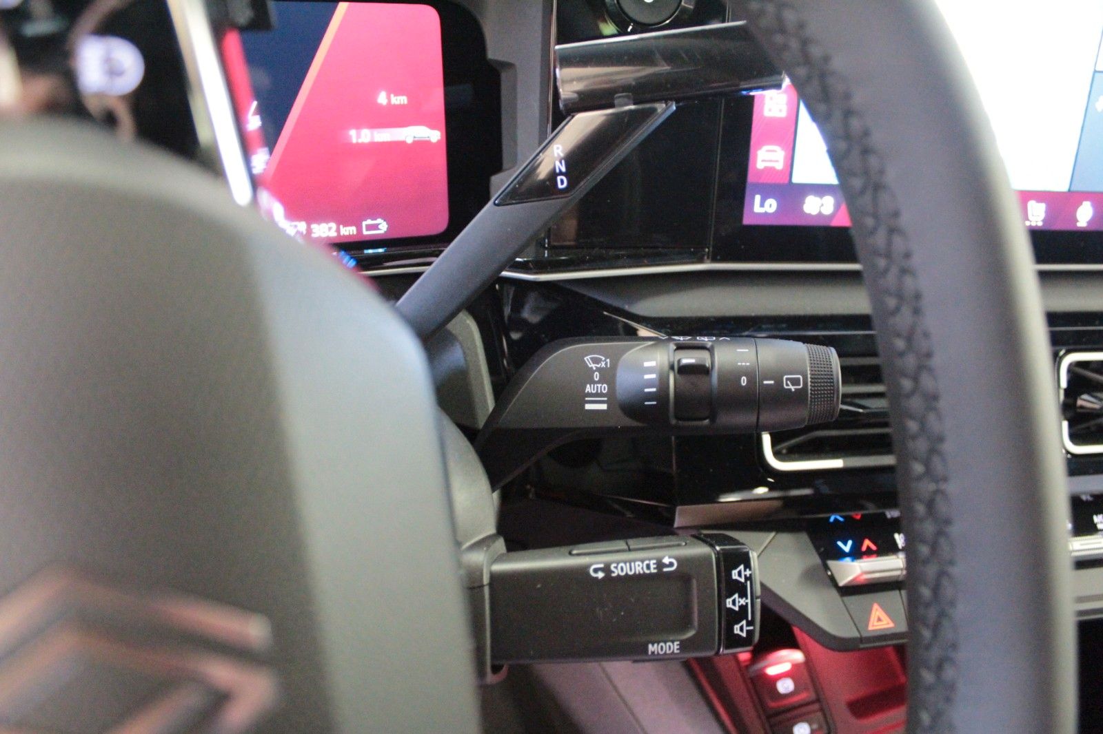 Fahrzeugabbildung Renault R 4 150 Comfort Range Iconic *Vollausstattung*