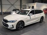BMW 320i Touring Aut. M Sportpaket 1.Hand 8-fach - BMW 3er Reihe: Kombi, M Sportpaket