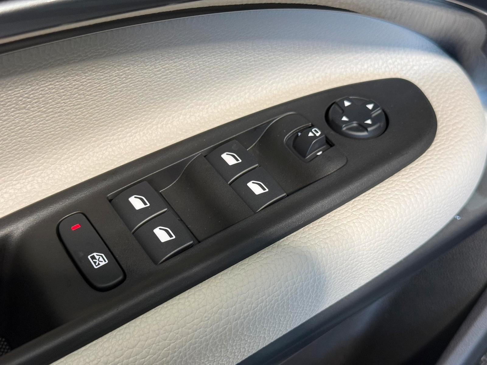 Fiat 600 La Prima Hybrid 1.2 T3 81 kW (110 PS) DCT...