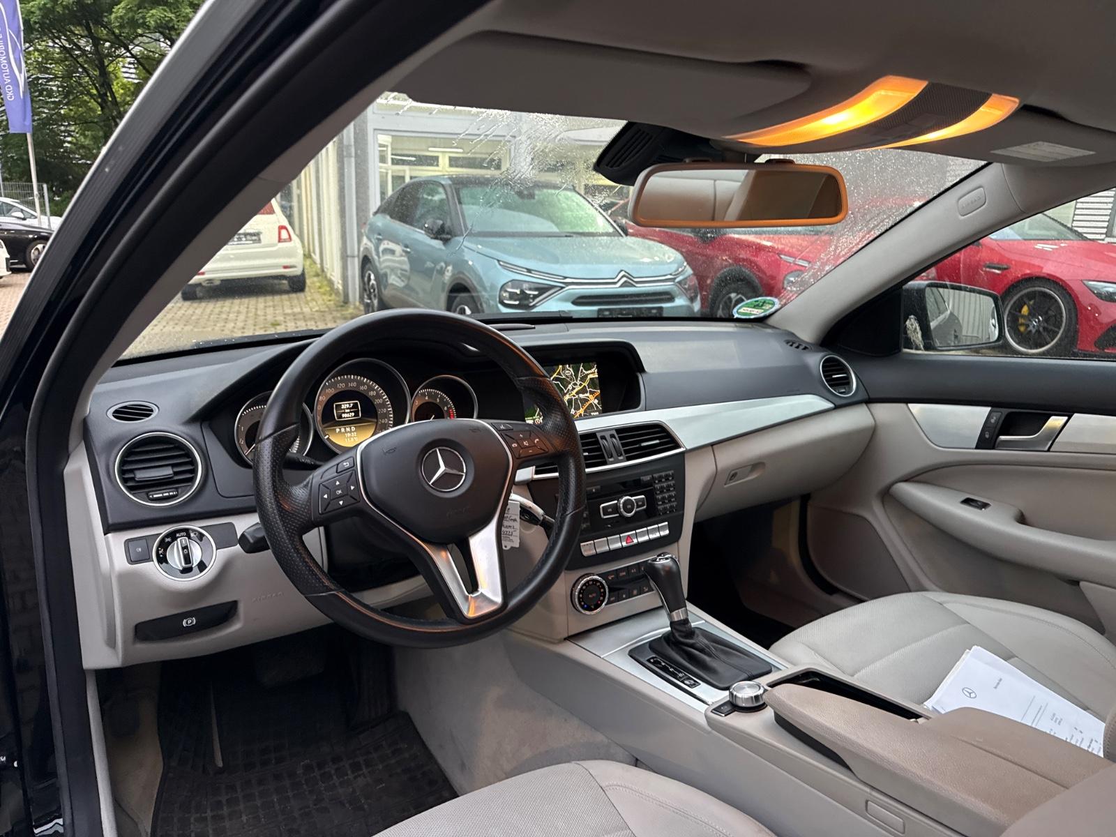 Mercedes-Benz C180 Coupé*Leder*Xenon*PDC*Sitzheizung*Navi*