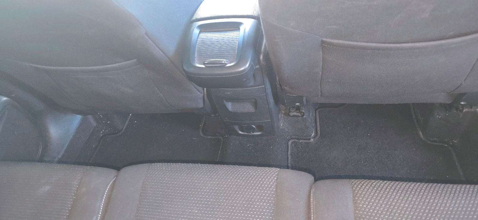 Opel Zafira 2015 — photo 12
