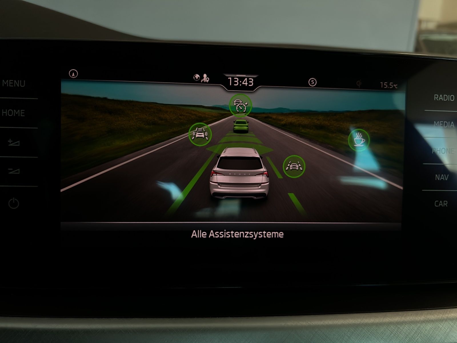Fahrzeugabbildung SKODA Kamiq TSI Tour DSG LED Navi AID ACC RFK SH