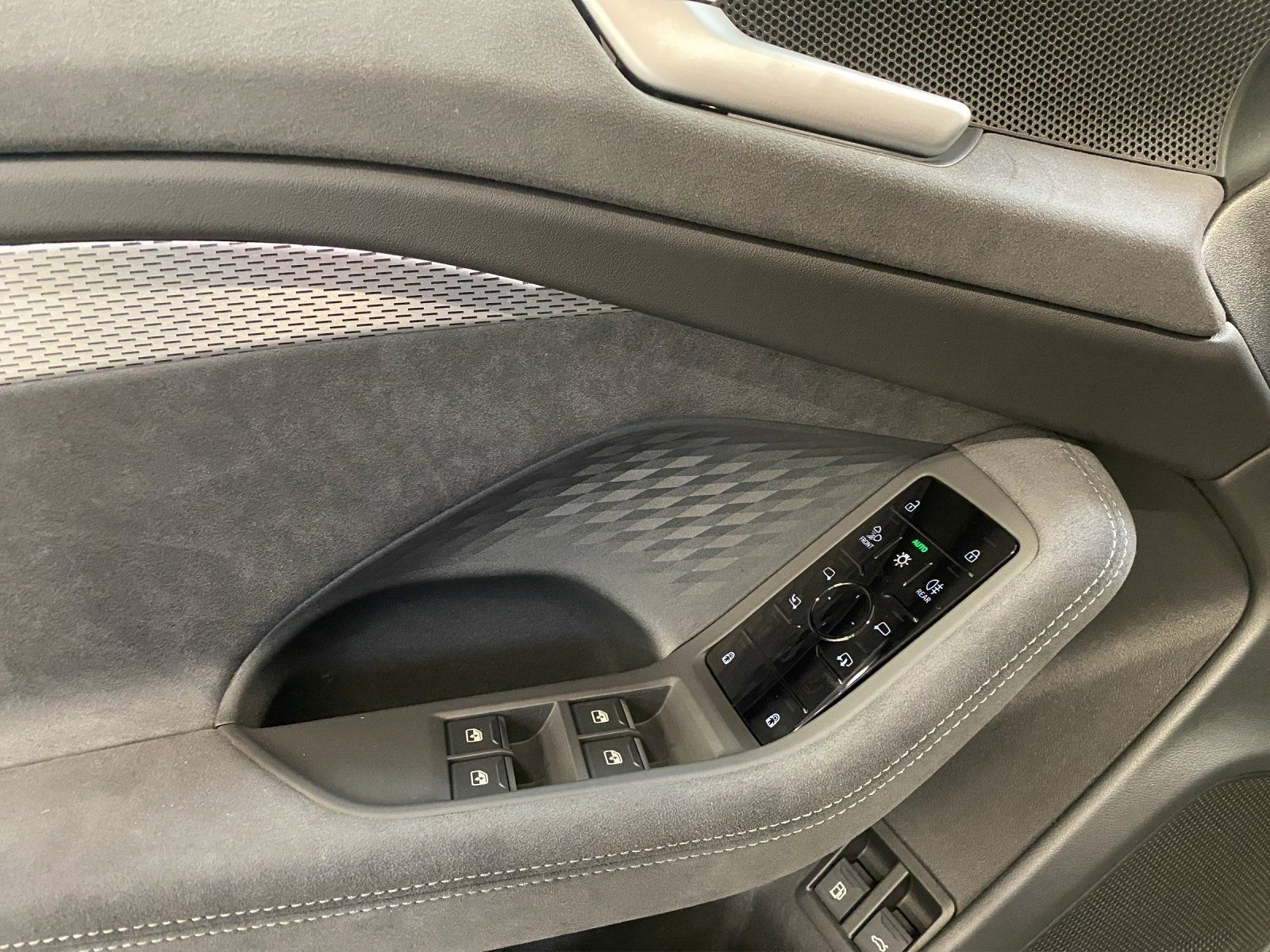 Audi A6 - Bild 9