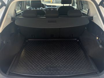 Volkswagen Tiguan - 8